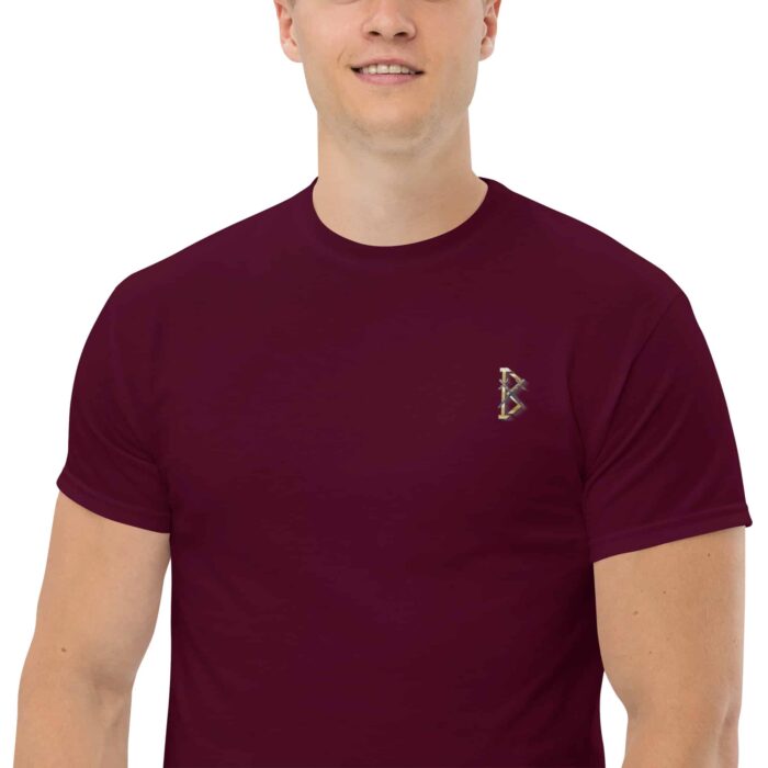 X Fashion Classic T-Shirt Herren Kastanienbraun – Detailansicht Aufdruck vorne